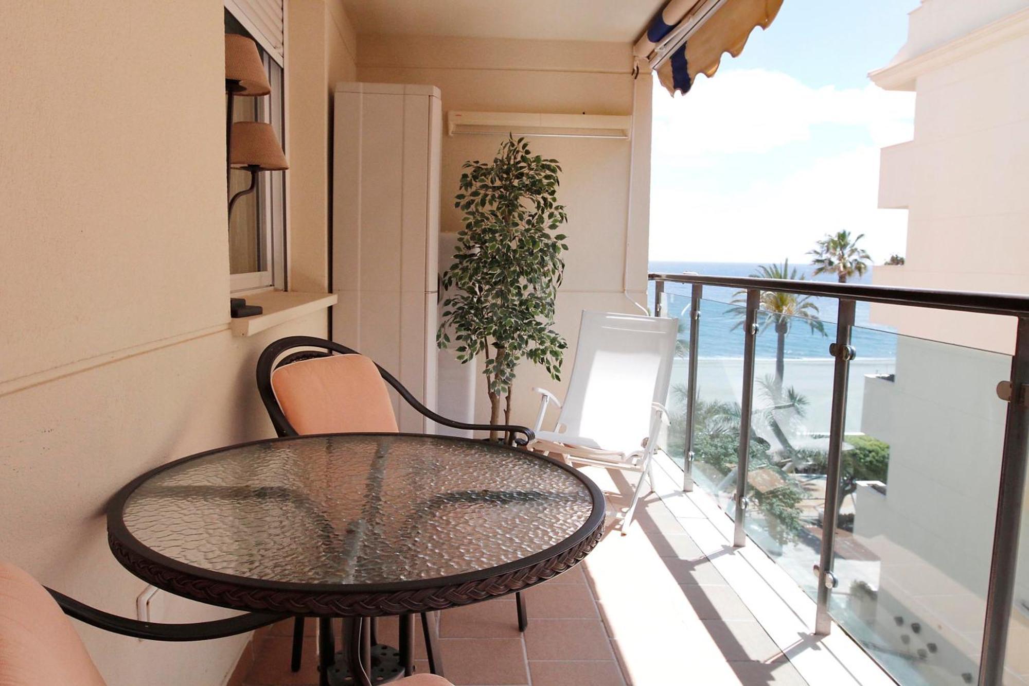 La Rada Beach Estepona Centro Dış mekan fotoğraf